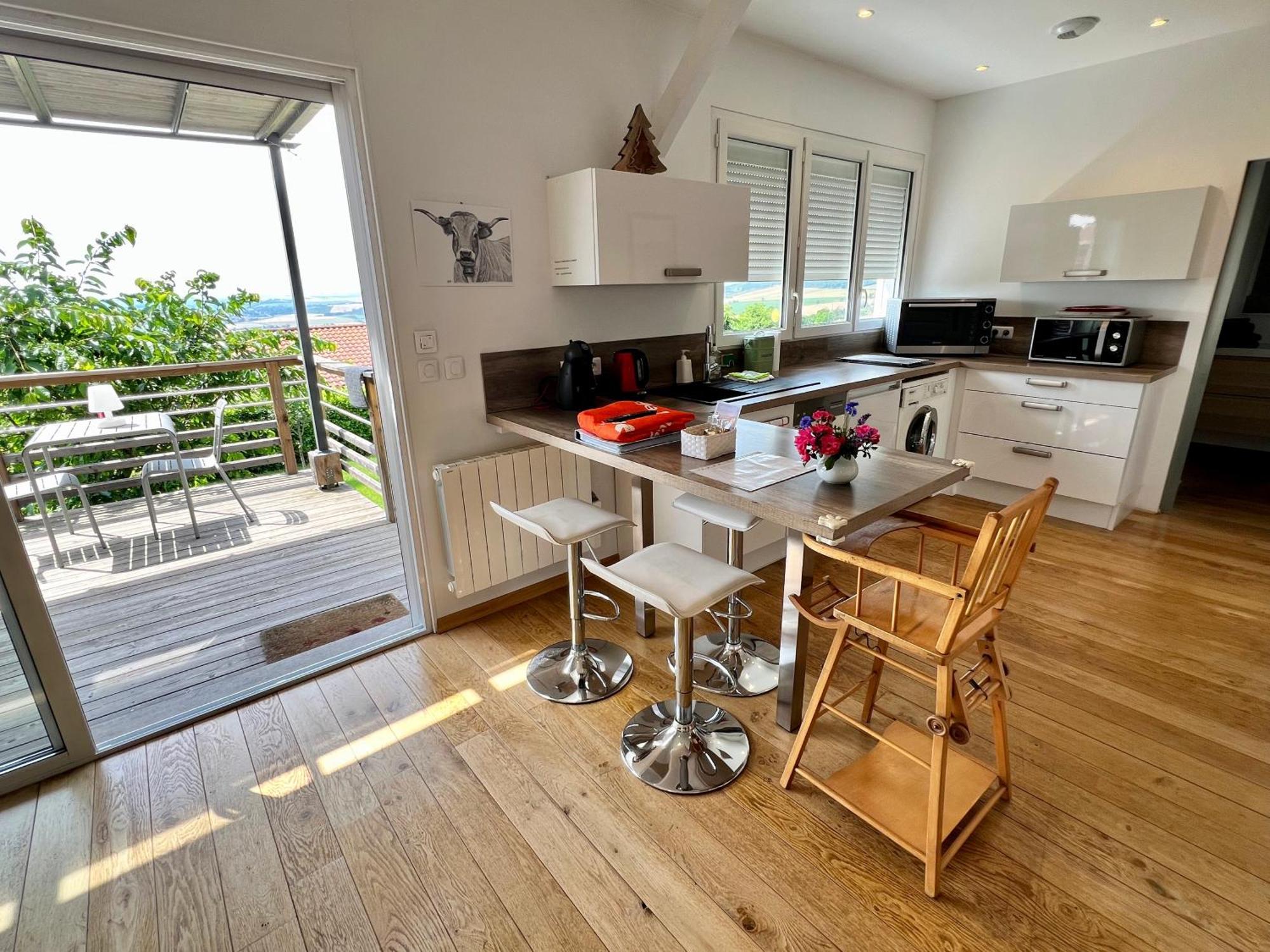 Vakantiehuis Nid D'amour En Auvergne Avec Piscine